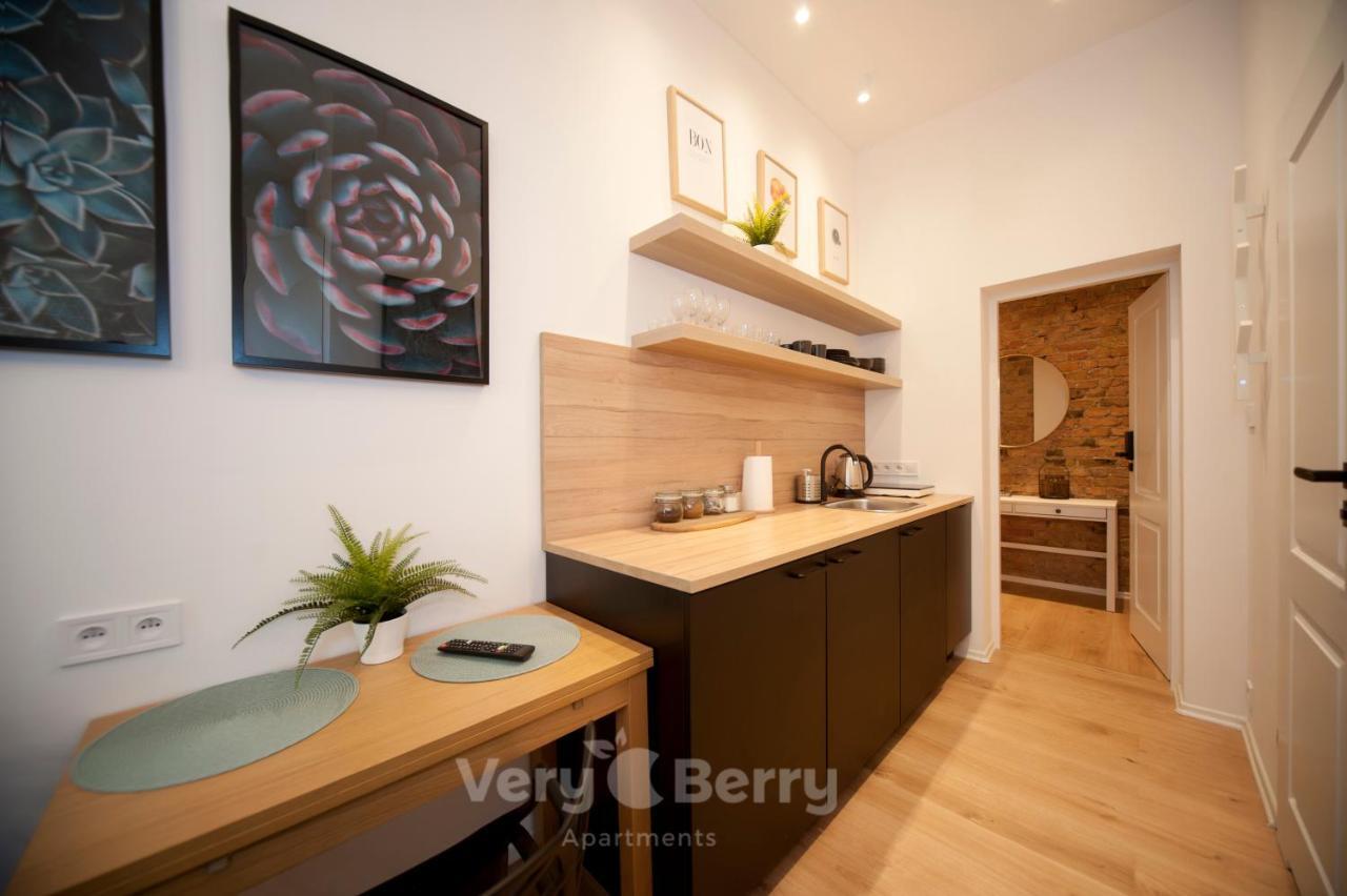 Very Berry - Glogowska 35A - Mtp Apartments - Self Check In 24H Poznan Ngoại thất bức ảnh