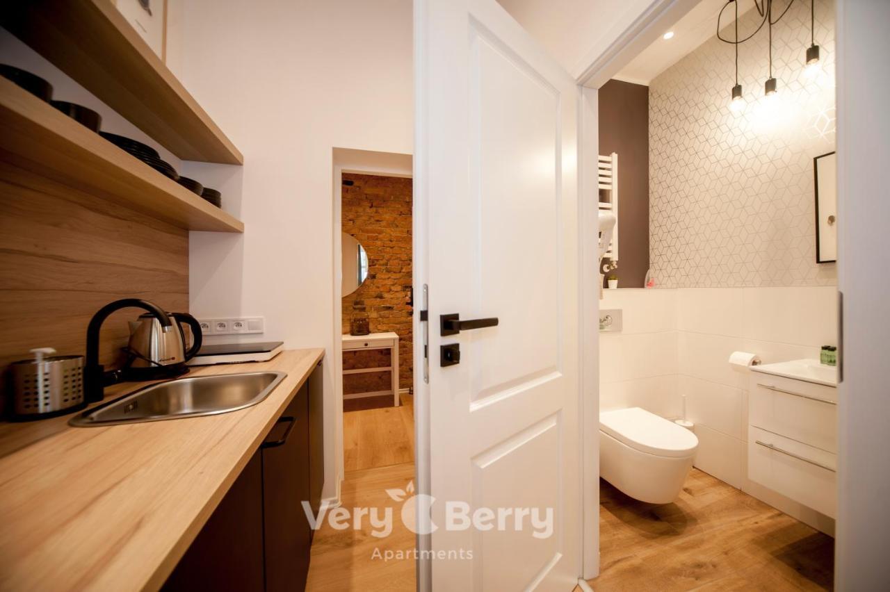 Very Berry - Glogowska 35A - Mtp Apartments - Self Check In 24H Poznan Ngoại thất bức ảnh
